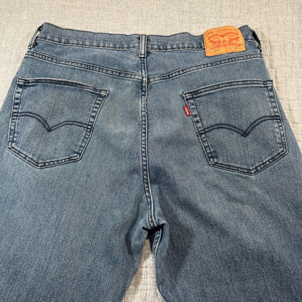 LEVI'S 550 '92 Jeans Mens Size 36x32 Blue Relaxed Taper Fit Straight Leg Stretch